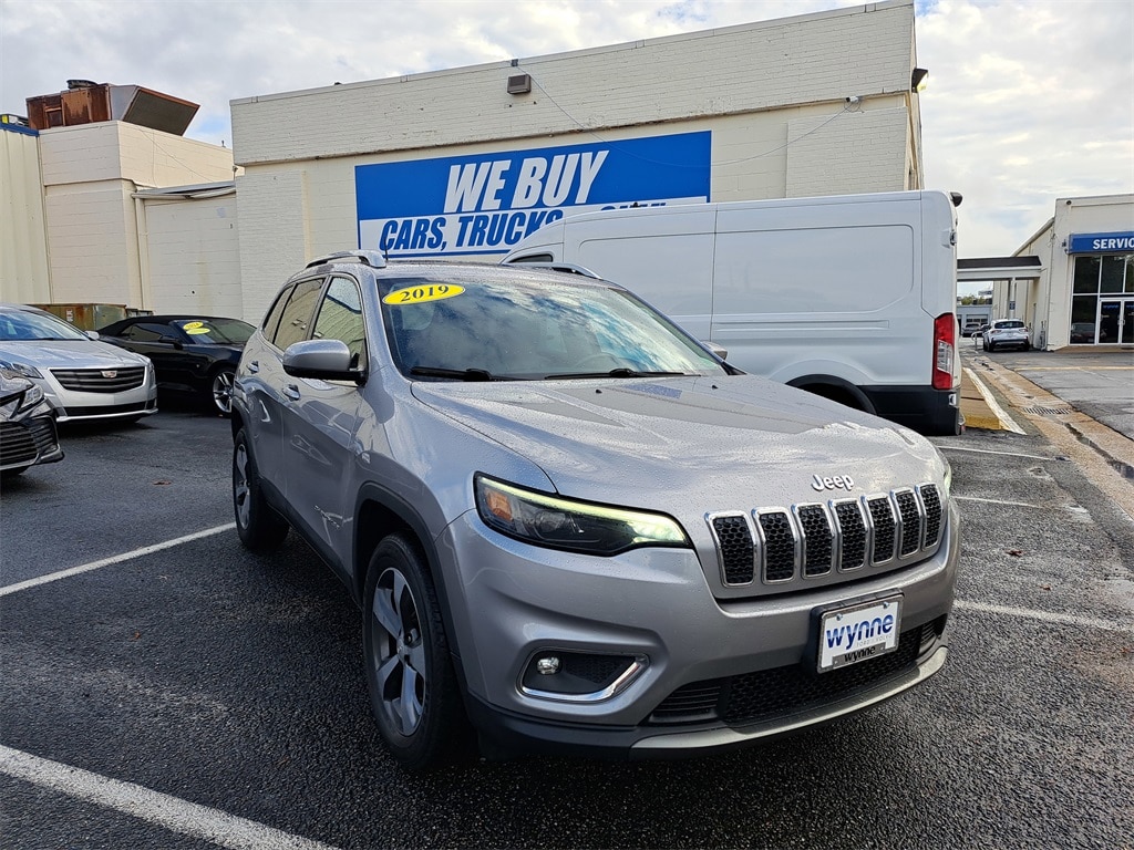 Used 2019 Jeep Cherokee Limited SUV