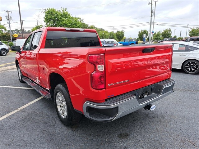 2024 Chevrolet Silverado 1500 LT photo 4