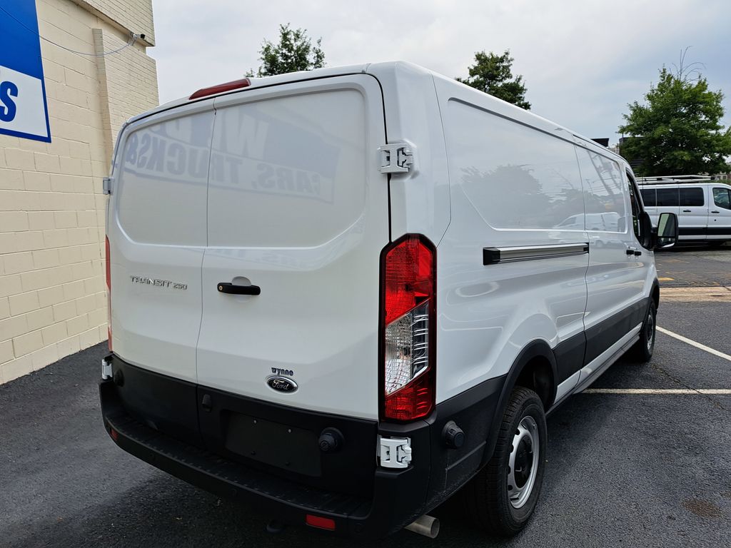 2025 Ford Transit Van Base - Photo 6