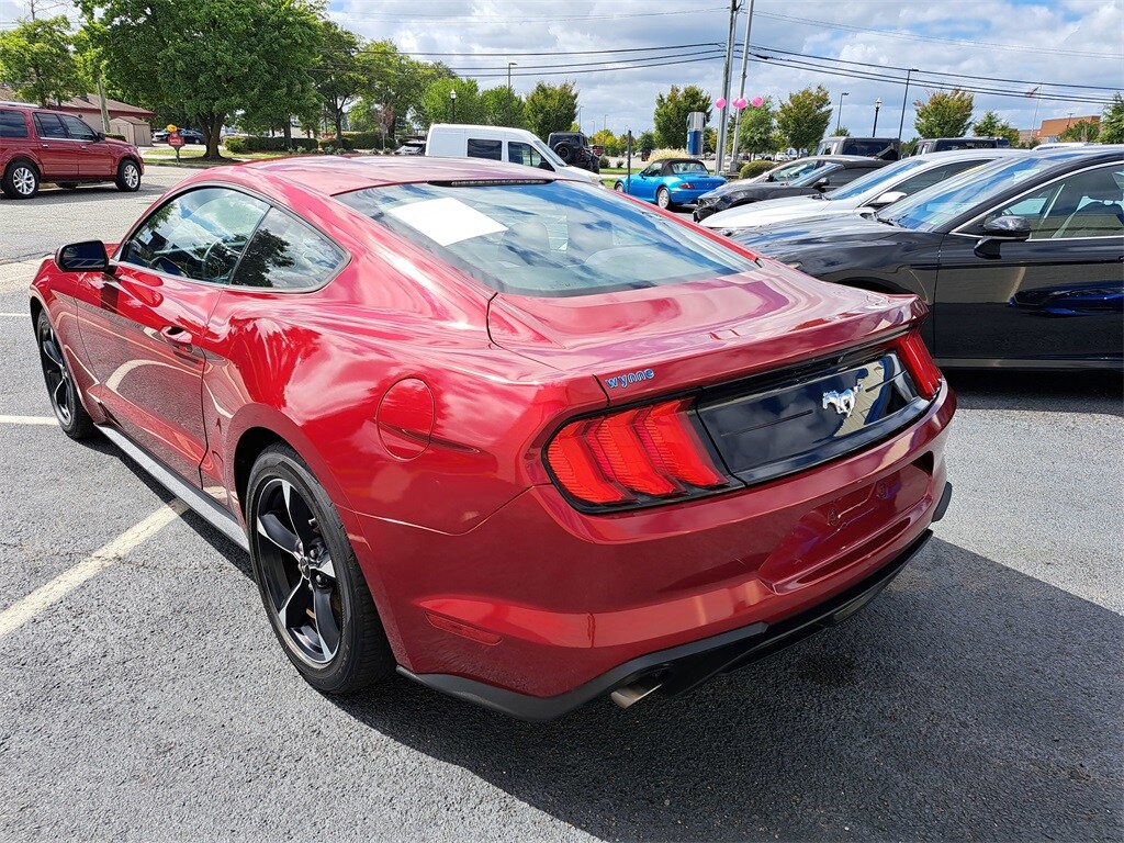 2018 Ford Mustang EcoBoost photo 3