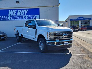 2026 Ford F-350 Lariat Truck Crew Cab