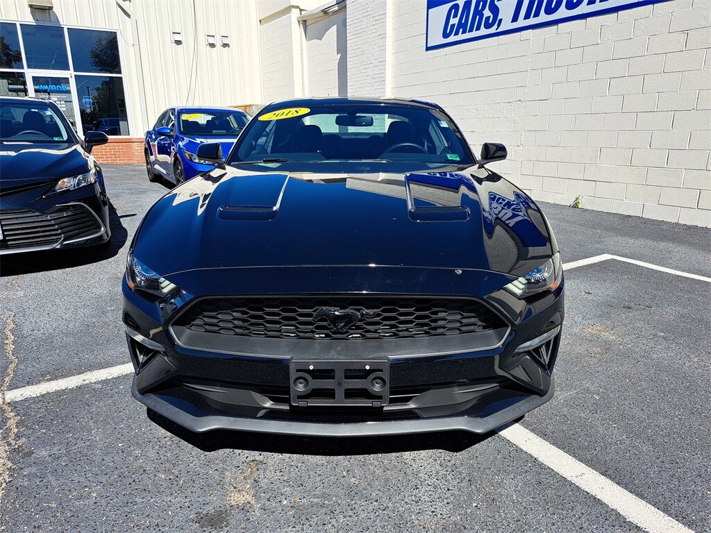 2018 Ford Mustang EcoBoost photo 2