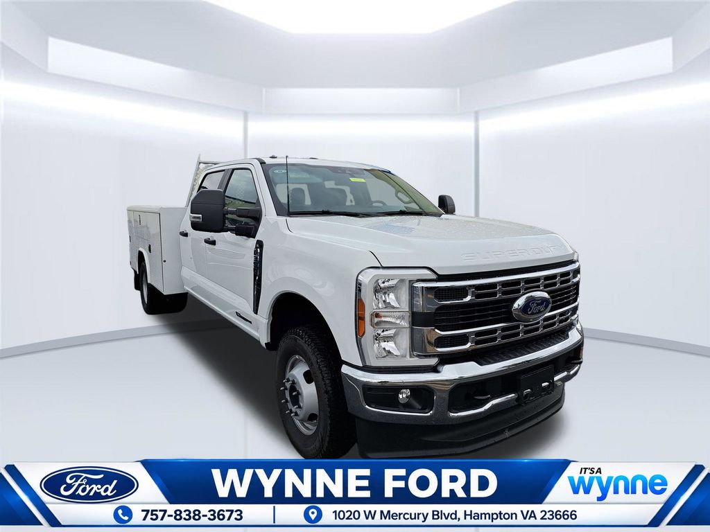 2025 Ford F-350 Super Duty Chassis Cab