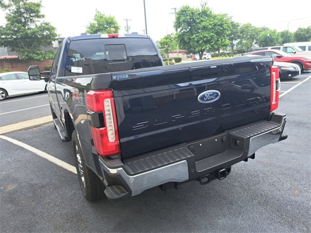 New 2025 Ford F-250 Lariat SRW 160WB 6.7L Diesel Engine Truck Crew Cab
