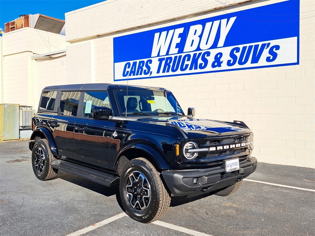 2025 Ford Bronco 4-Door Outer Banks's photo