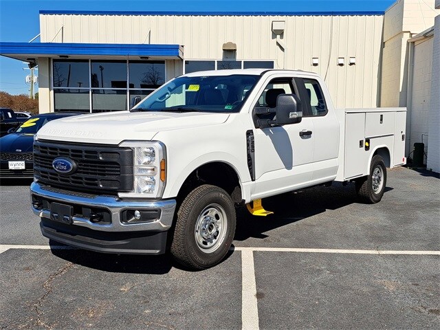 2024 Ford F-250 photo 3