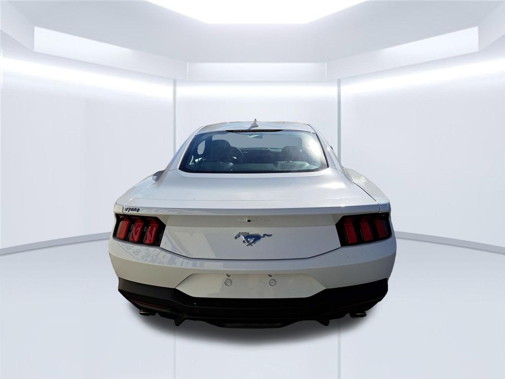 2026 Ford Mustang EcoBoost Fastback - Photo 6