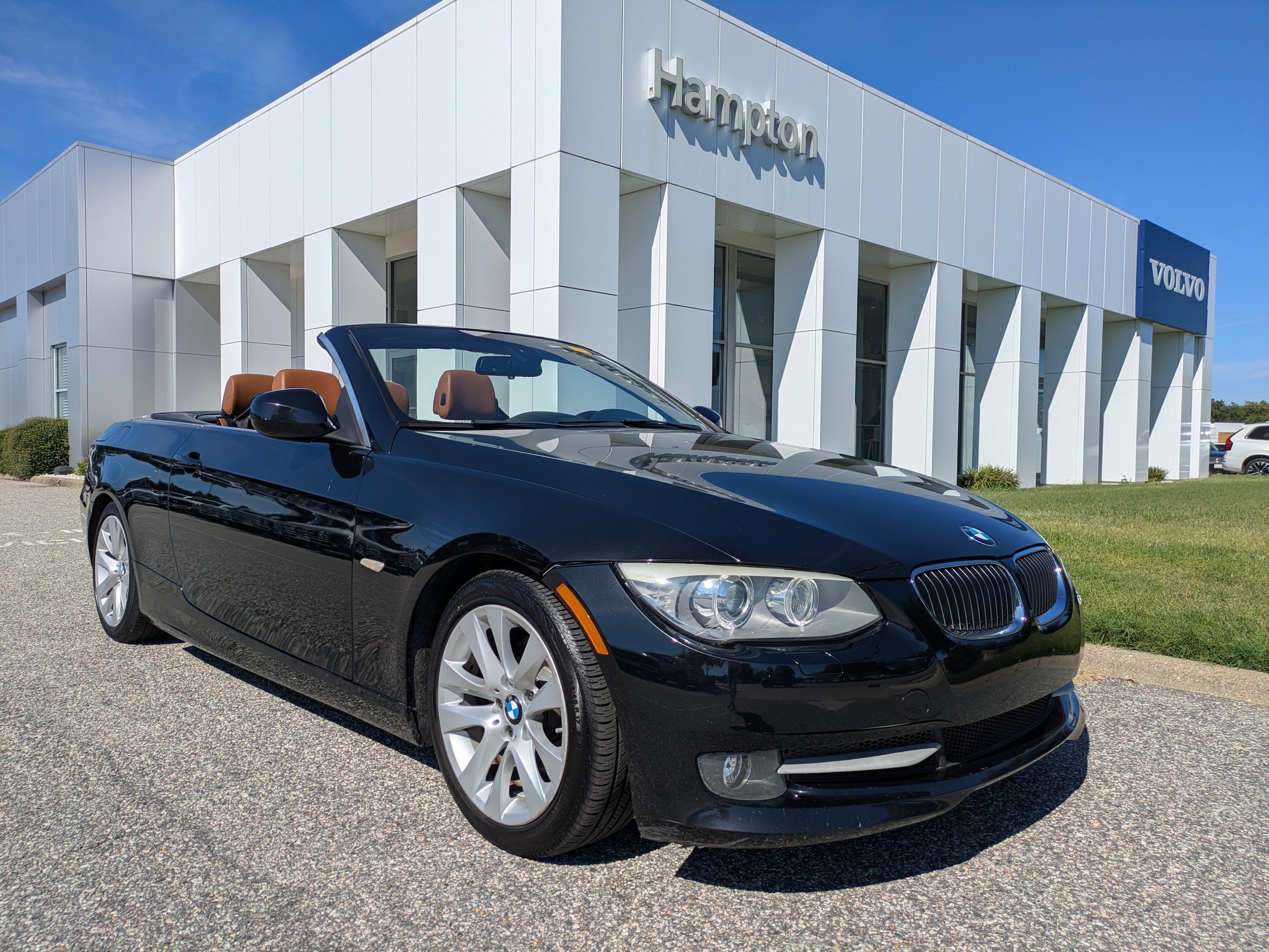 Used 2012 BMW 3 Series 328i with VIN WBADW3C51CE823565 for sale in Hampton, VA