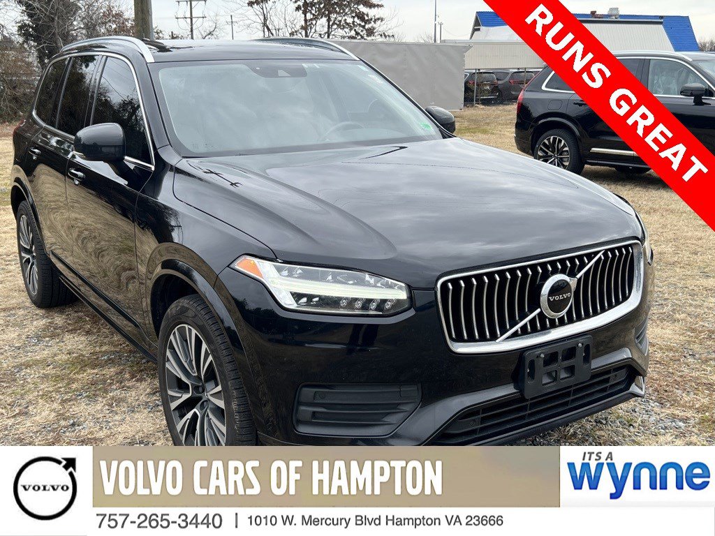 2020 Volvo XC90 Momentum's photo