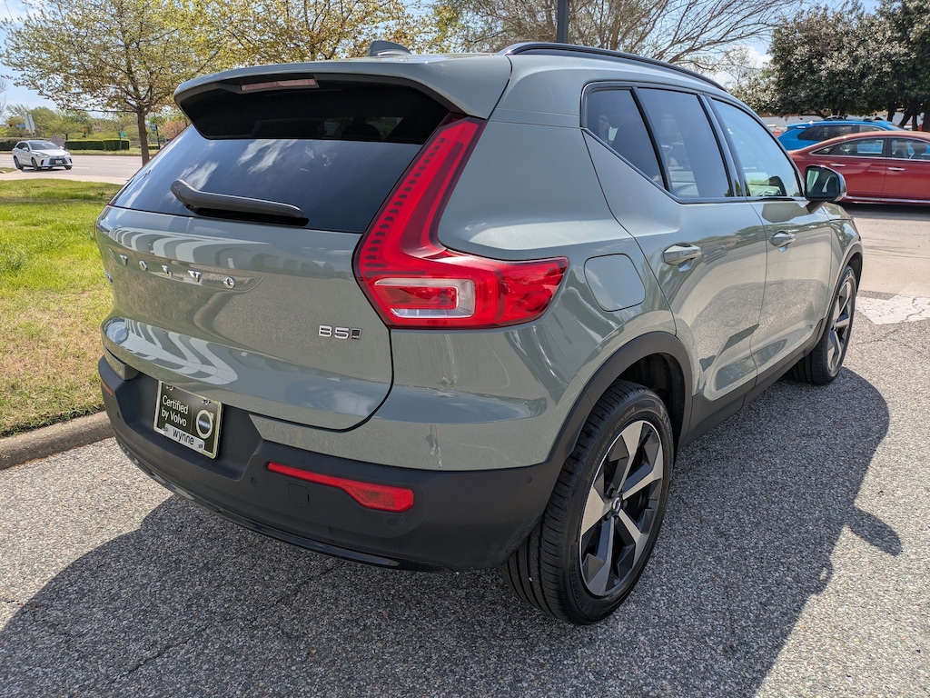 Certified 2023 Volvo XC40 Plus Dark Theme B5 AWD Plus Dark Theme