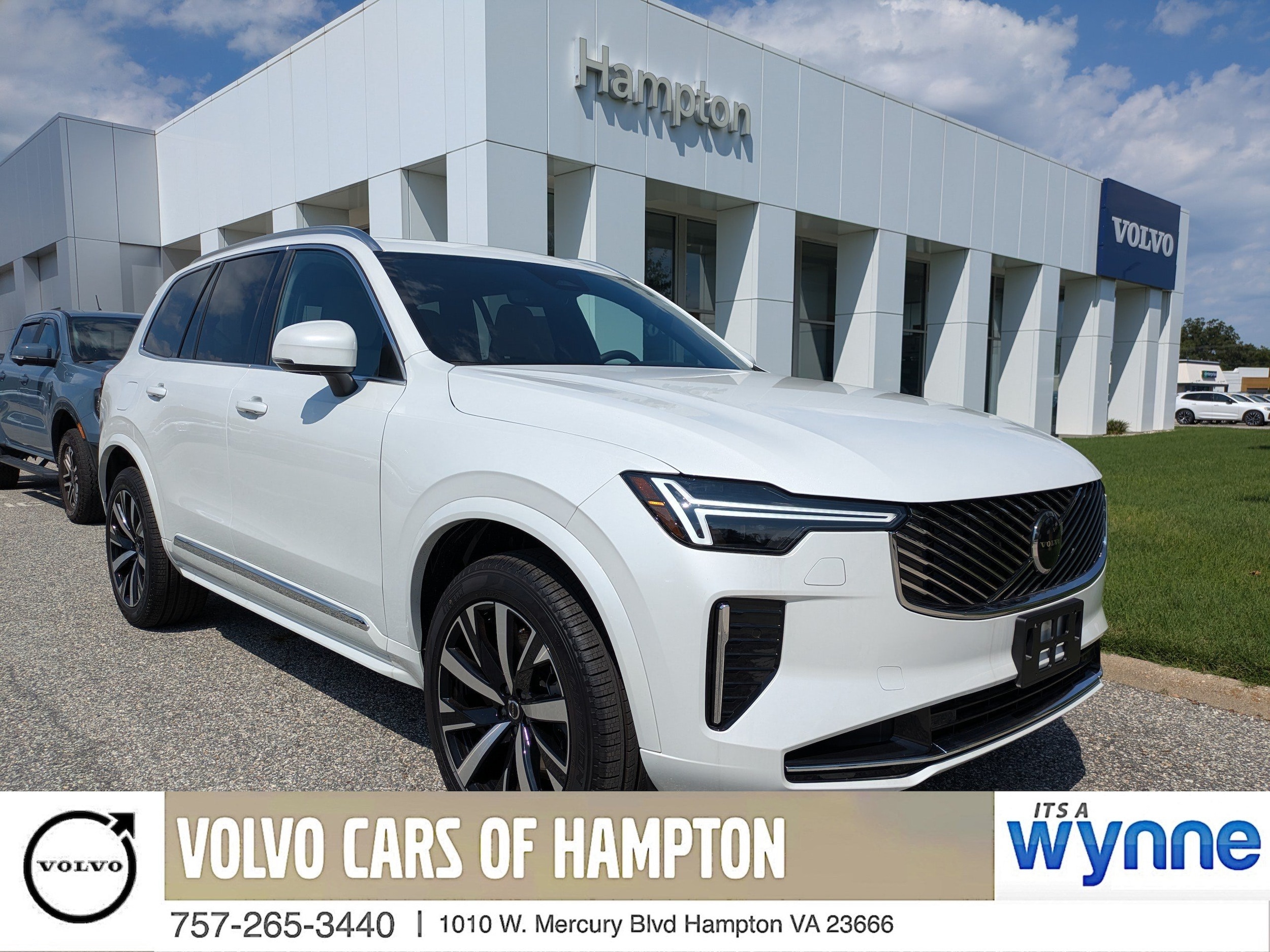 2026 Volvo XC90 plug-in hybrid
