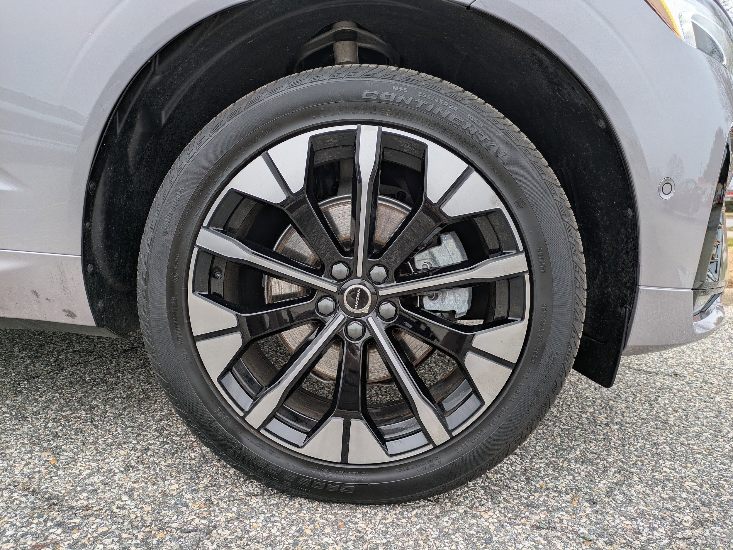 2026 Volvo XC60 Plus - Photo 11