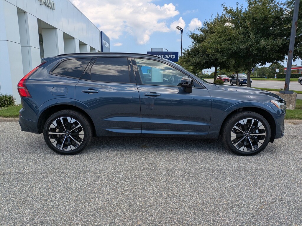 New 2026 Volvo XC60 B5 Plus SUV