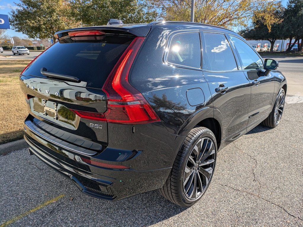 New 2026 Volvo XC60 B5 Ultra SUV