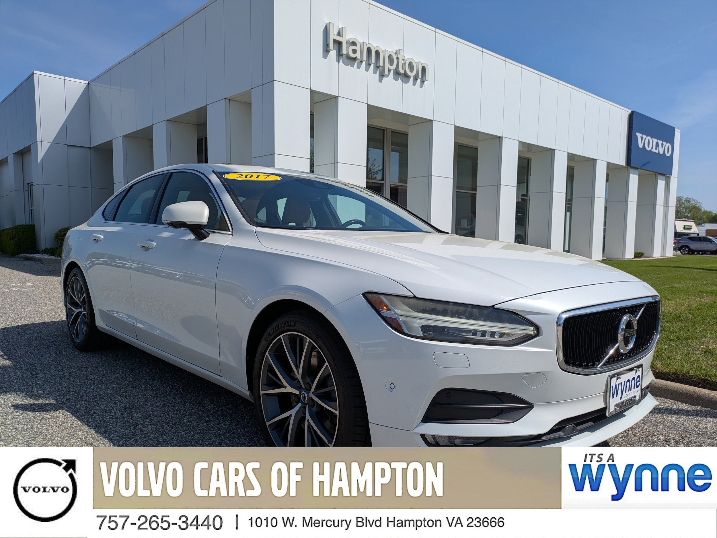 2017 Volvo S90 Momentum