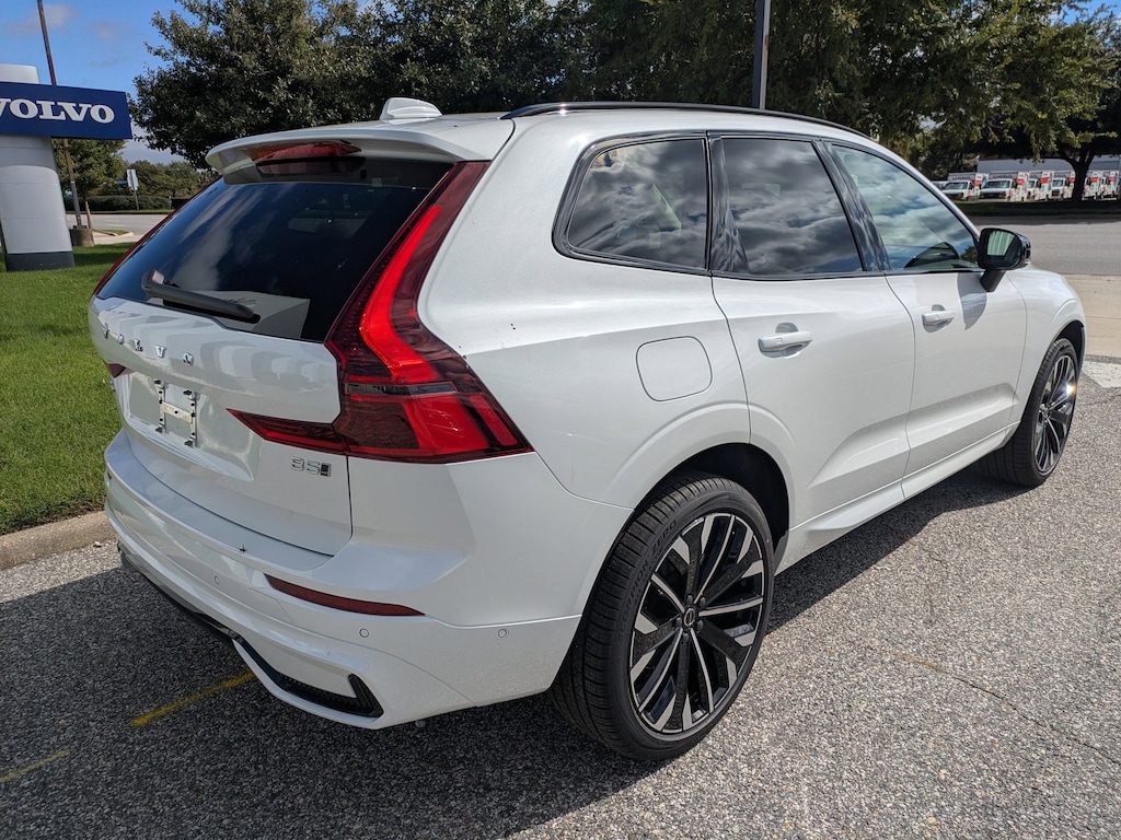 New 2026 Volvo XC60 B5 Ultra SUV