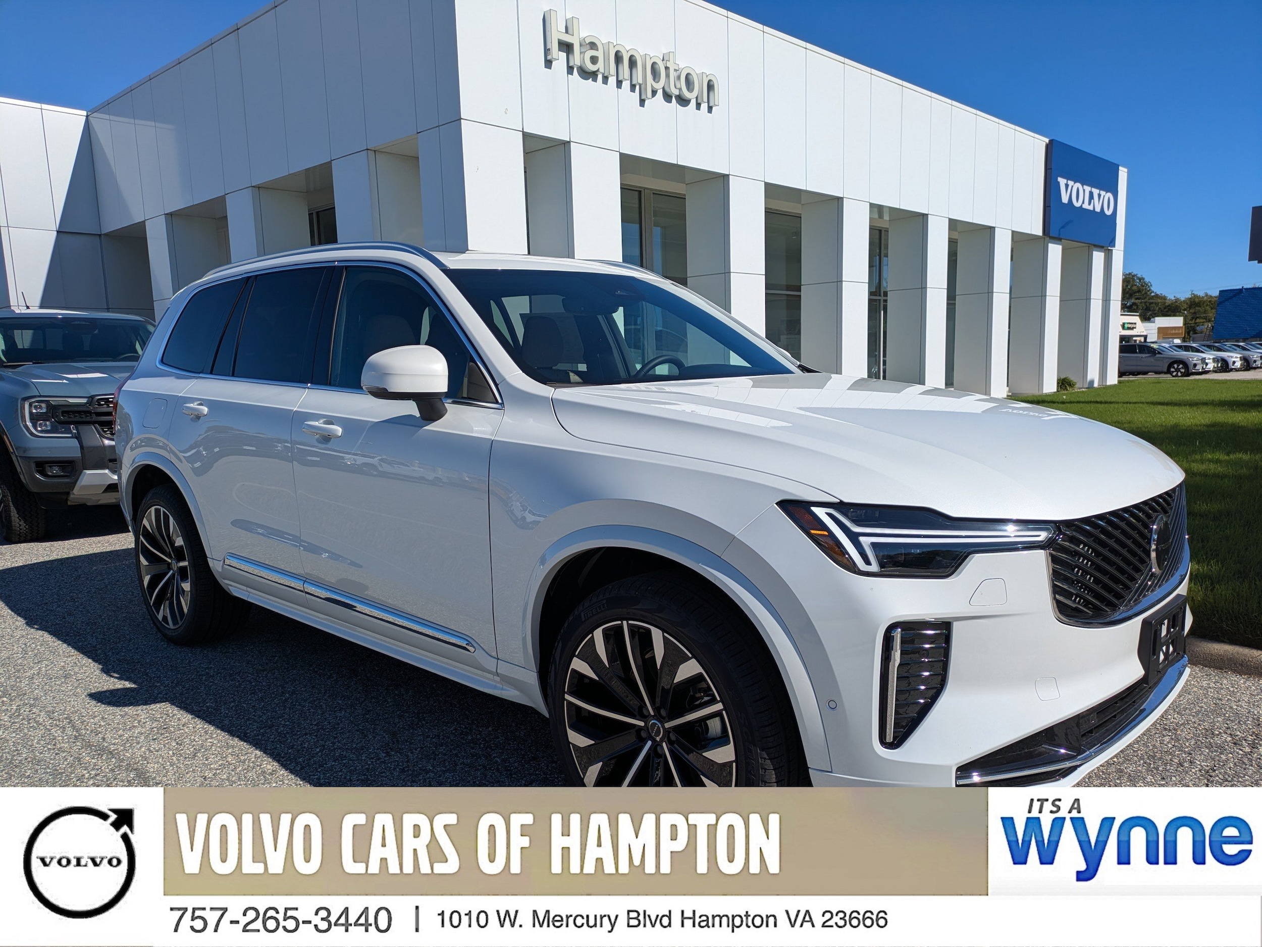 2026 Volvo XC90 Plus's photo