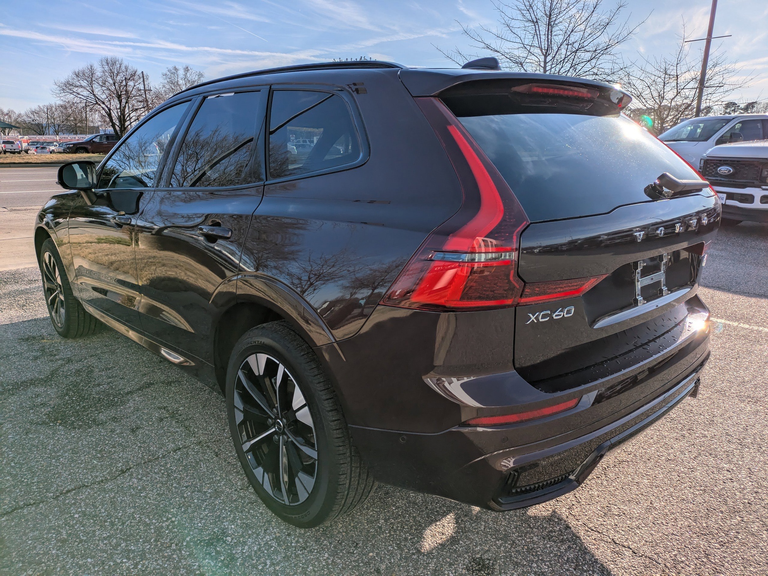 2026 Volvo XC60 Plus - Photo 6