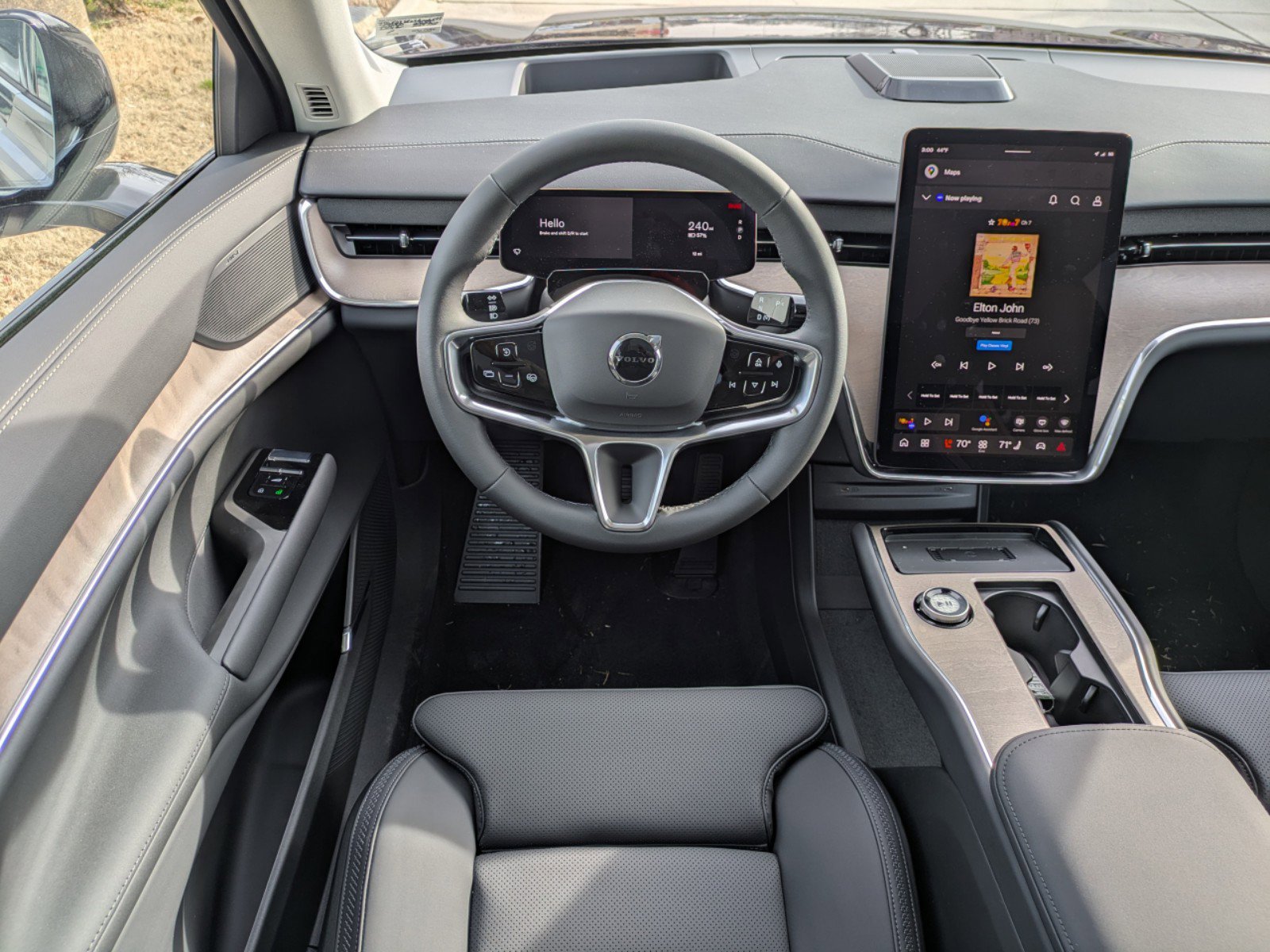 2025 Volvo EX90 Ultra - Photo 17
