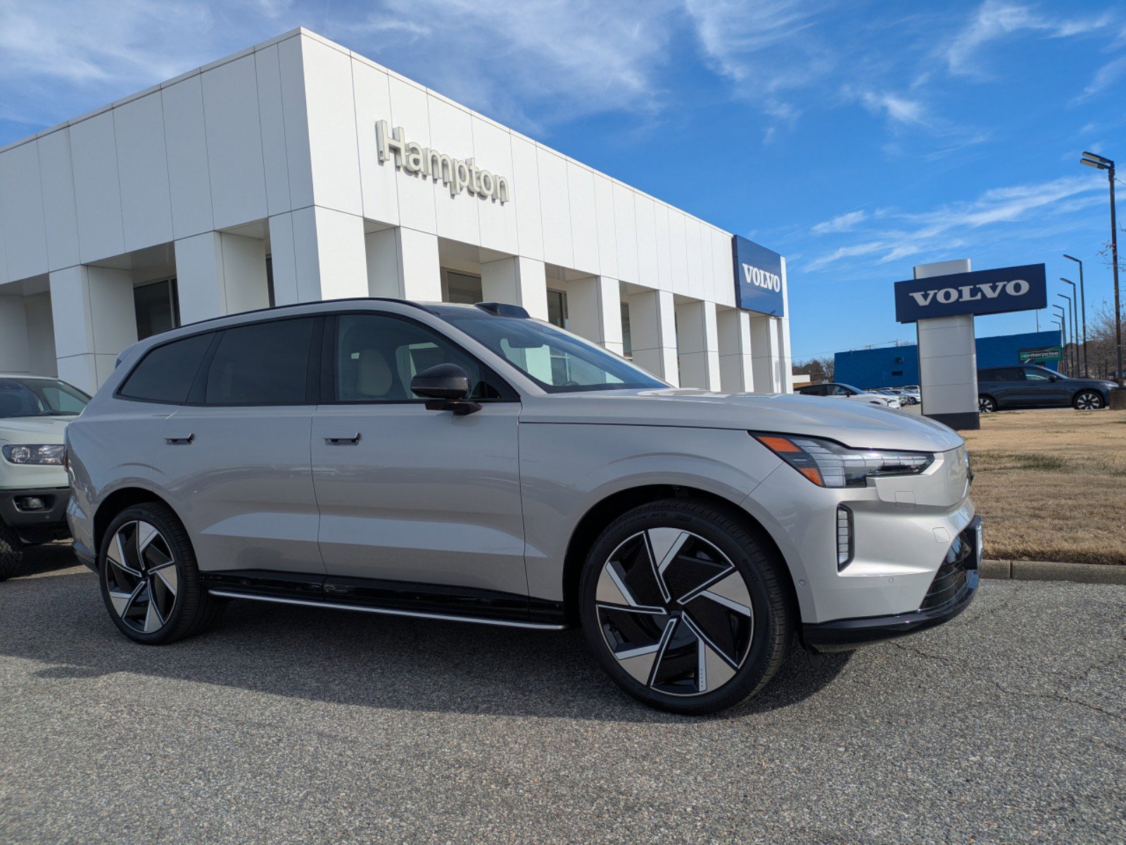 2025 Volvo EX90 Twin Motor Ultra photo 2