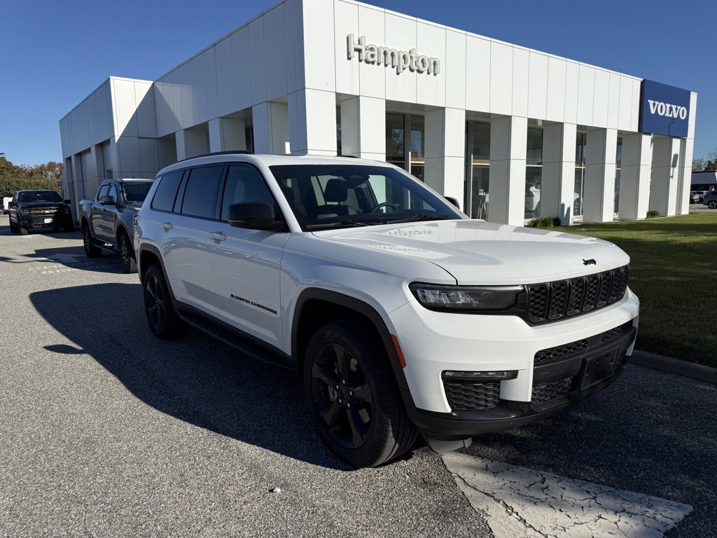 2025 Jeep Grand Cherokee Limited photo 4