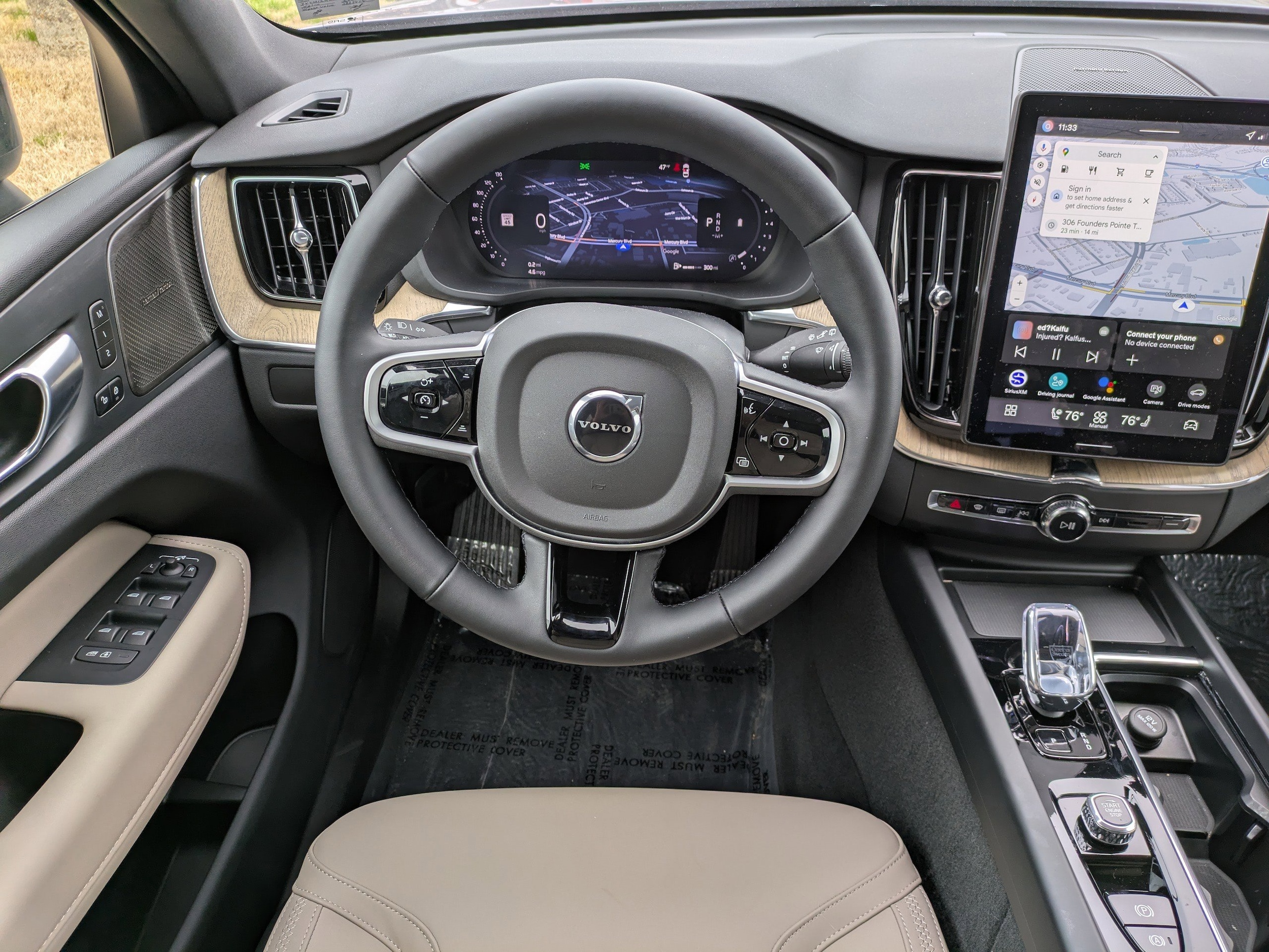 2026 Volvo XC60 Plus - Photo 15
