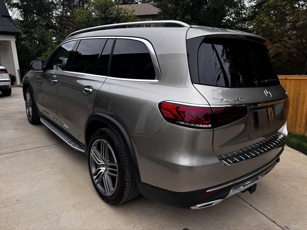 2022 Mercedes Benz GLS 450 4MATIC photo 4