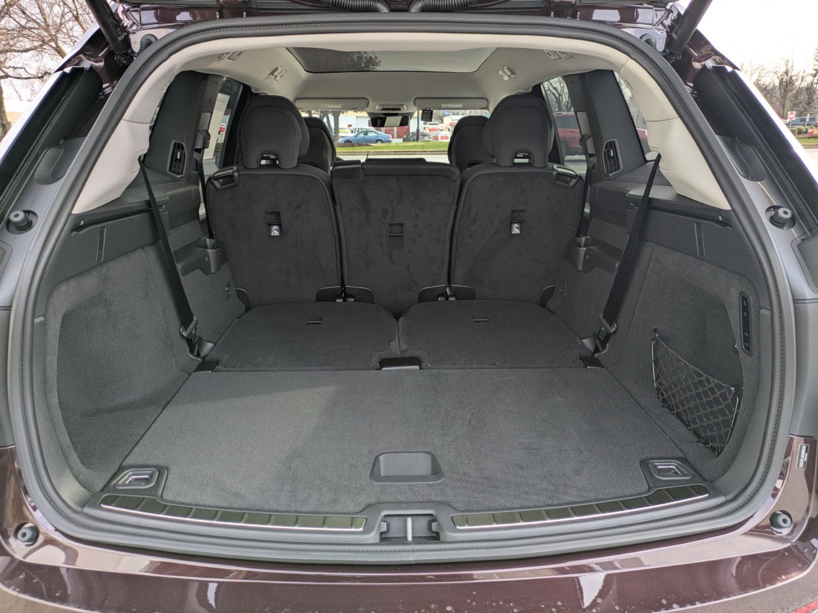 2025 Volvo EX90 Ultra - Photo 13
