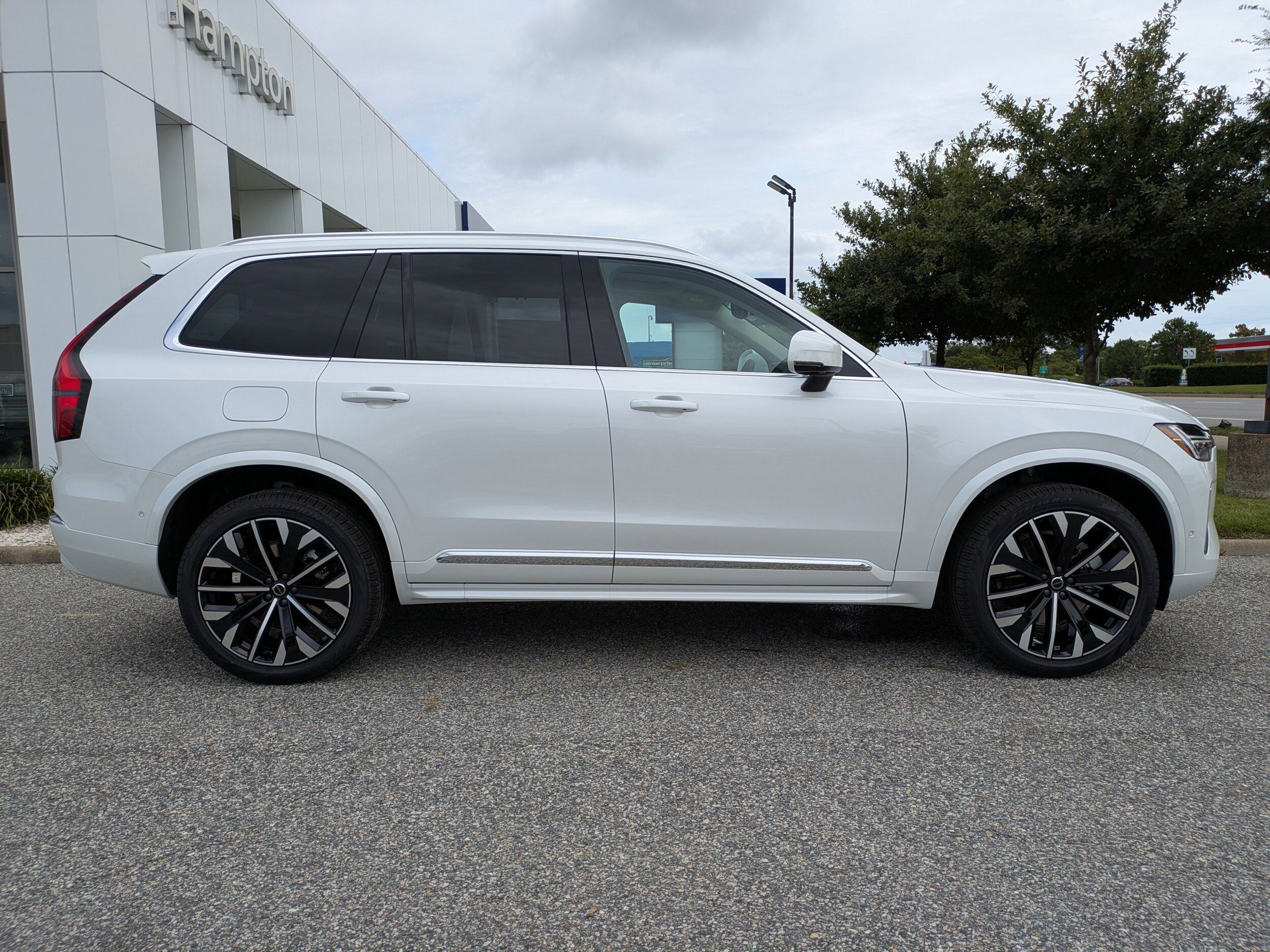 2026 Volvo XC90 photo 3