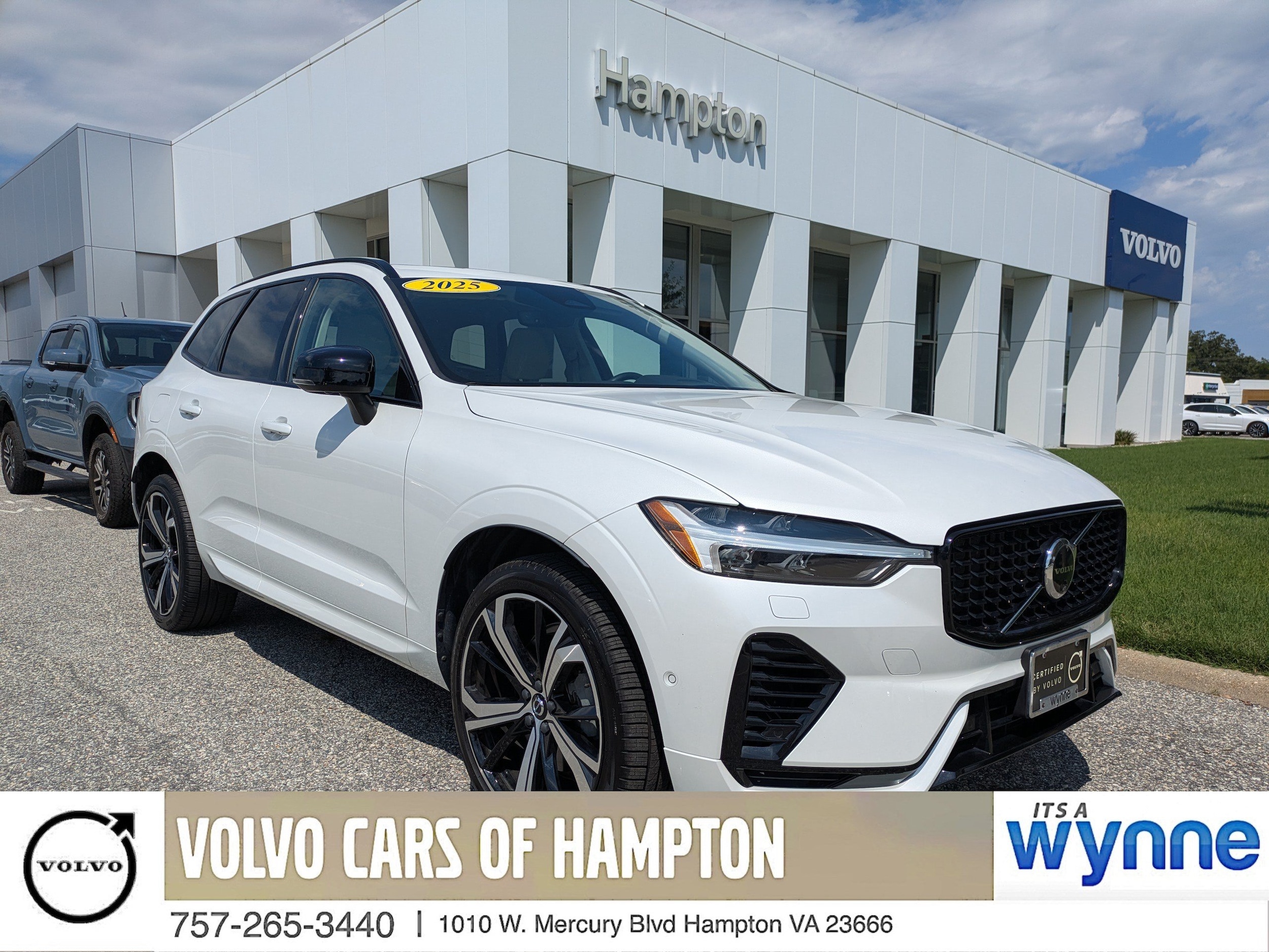 2025 Volvo XC60 Plug-In Hybrid
