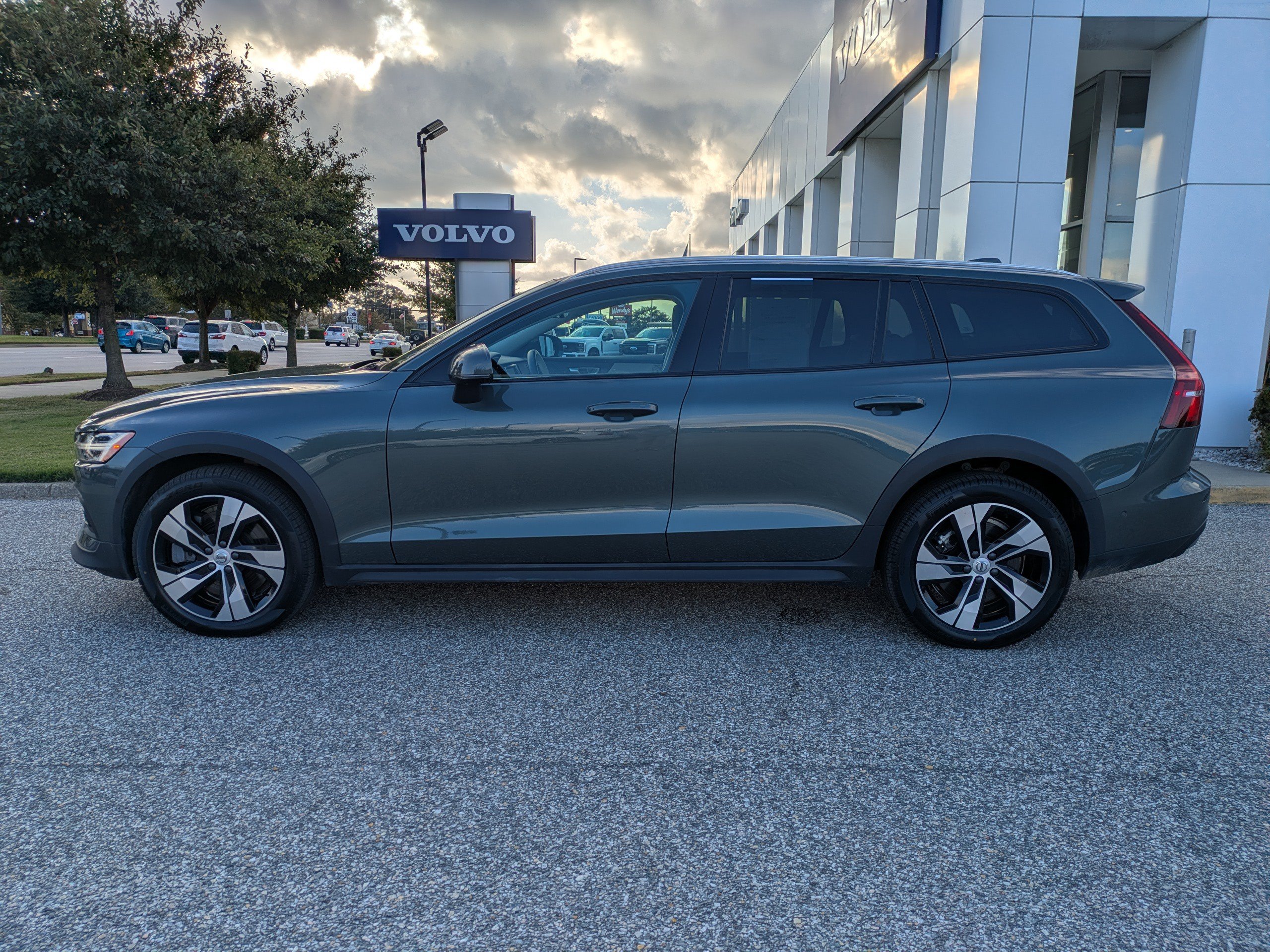Certified 2026 Volvo V60 Cross Country Plus B5 AWD Plus