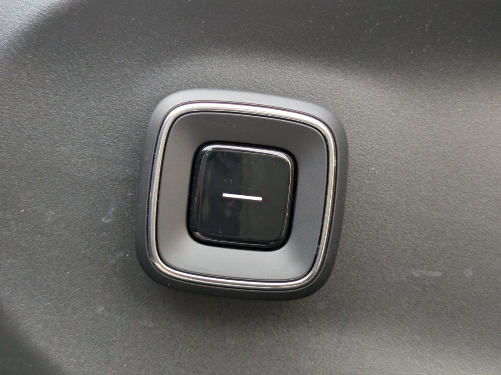 2025 Volvo EX90 Ultra - Photo 21