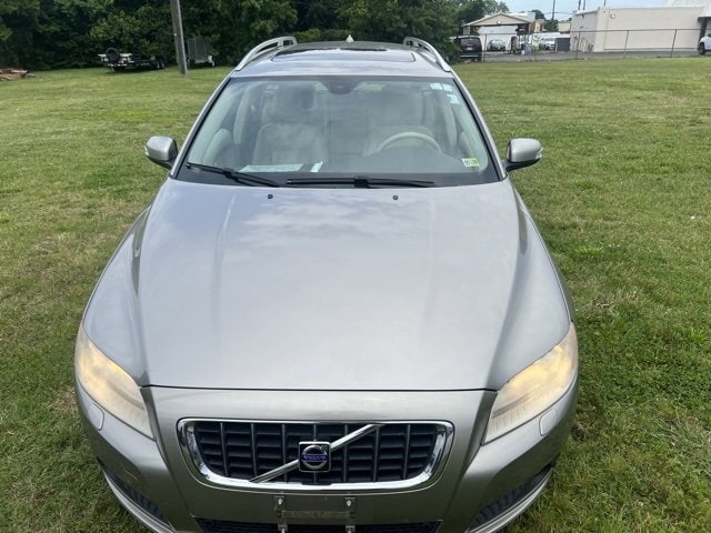 Used 2008 Volvo V70 3.2 with VIN YV1BW982181009629 for sale in Hampton, VA