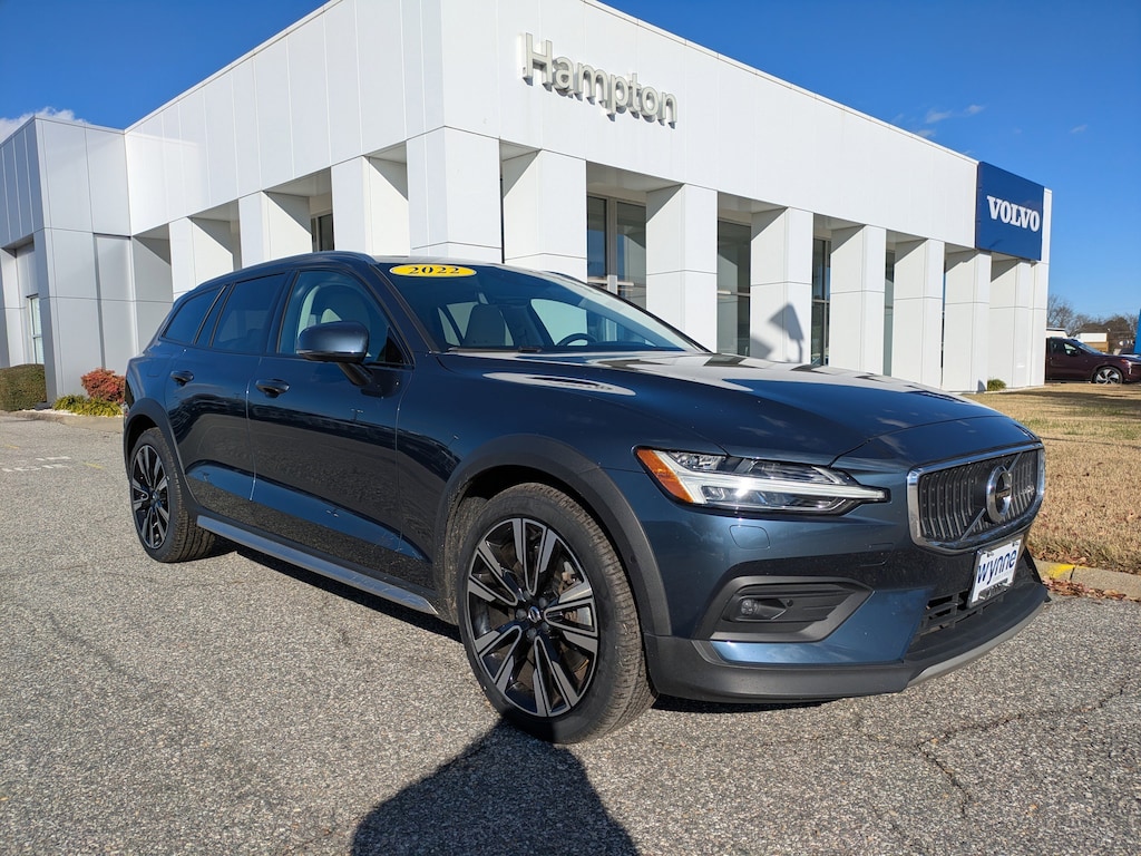 Used 2020 Volvo V60 Cross Country T5 T5 AWD