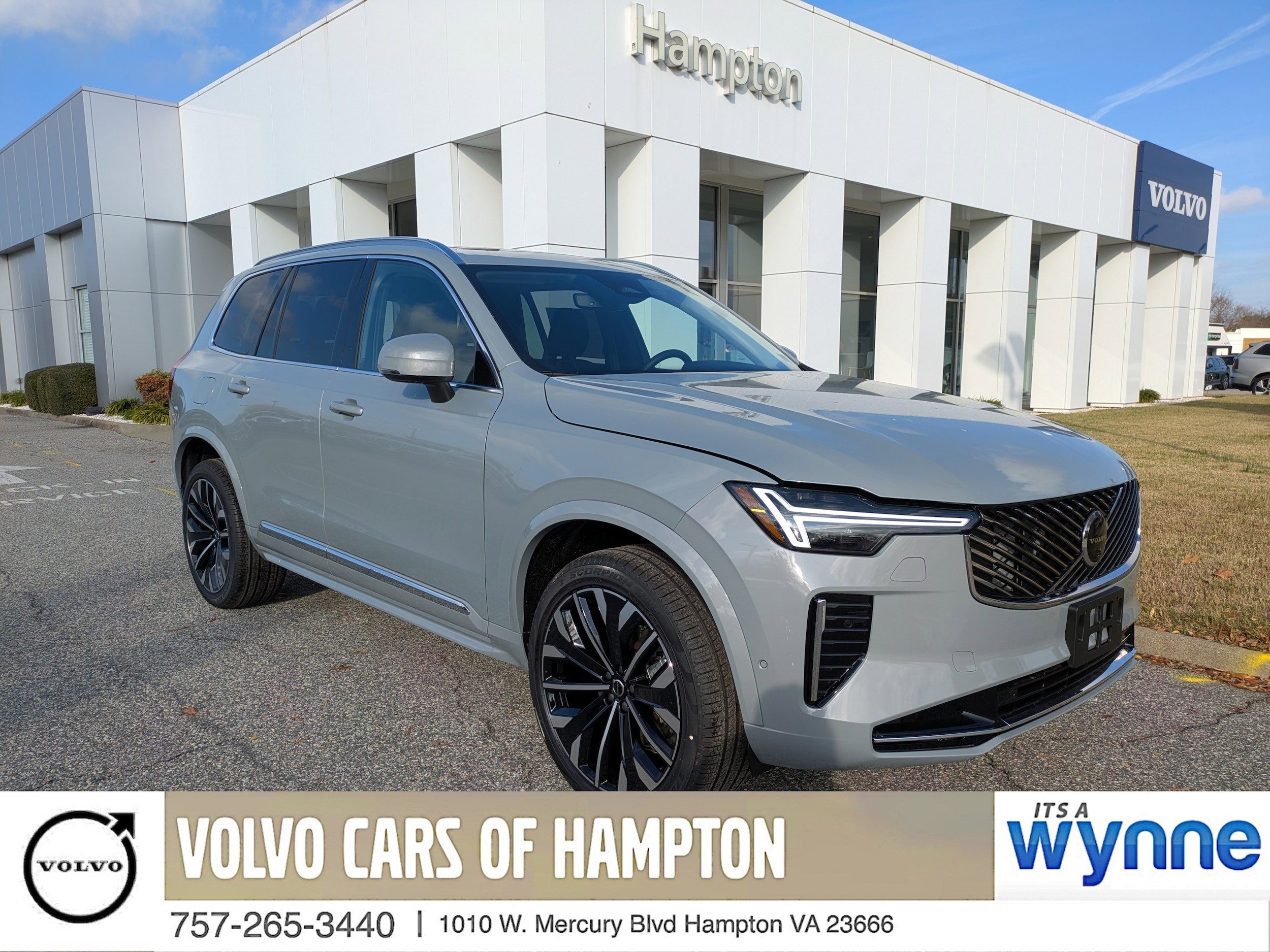 2026 Volvo XC90 Plus's photo