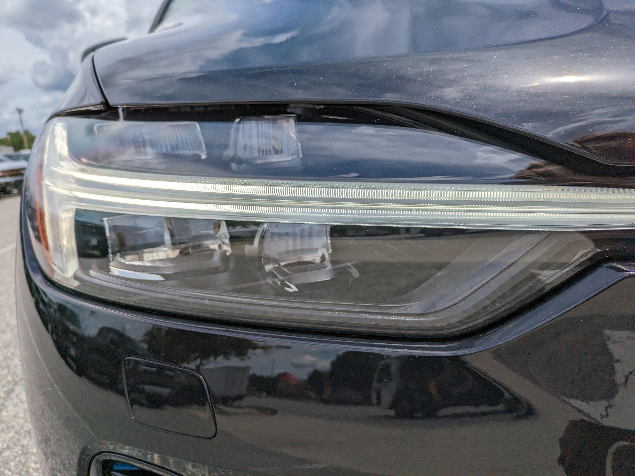 2025 Volvo XC60 Plus - Photo 10