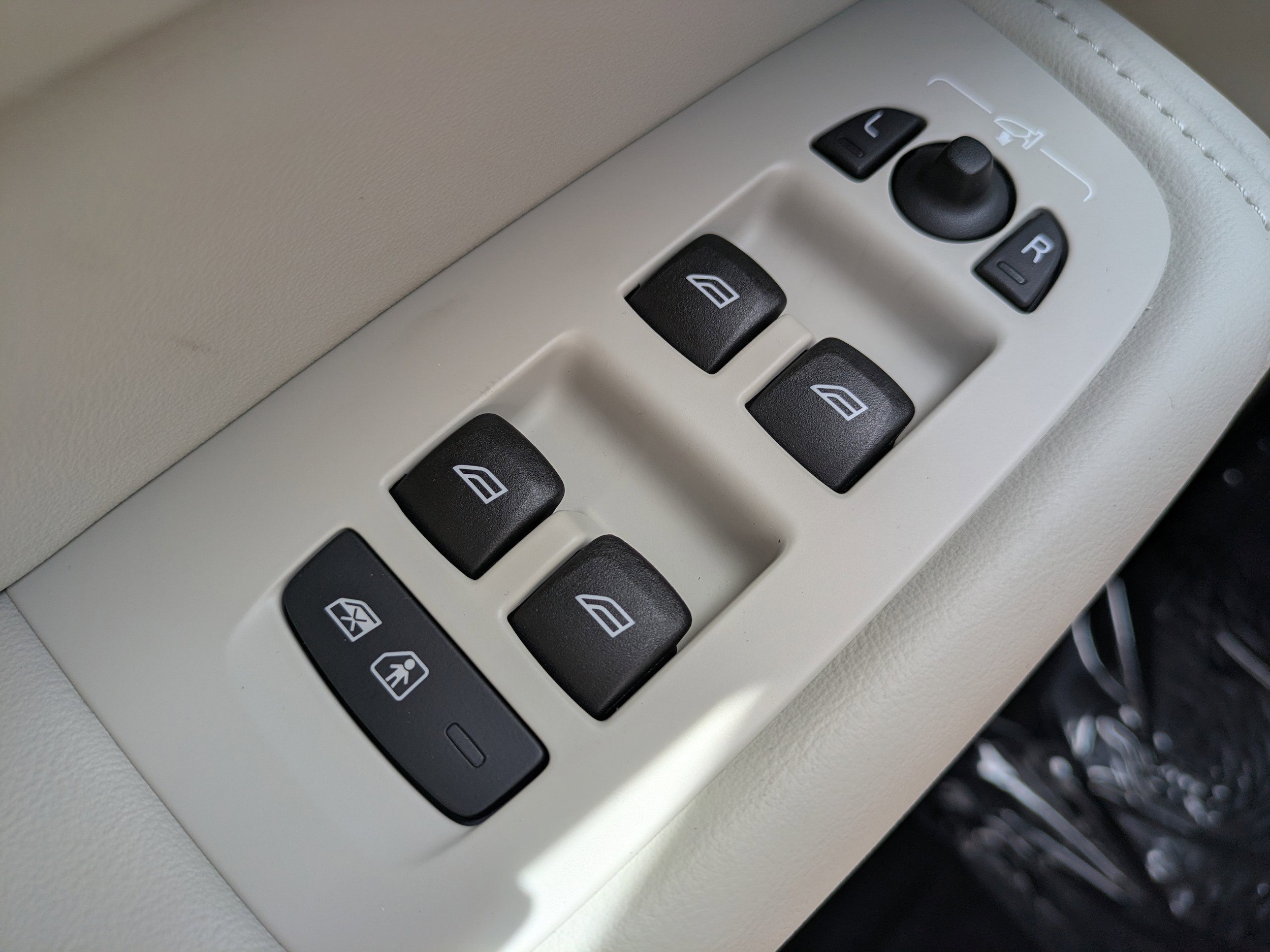 2026 Volvo XC60 Ultra - Photo 24