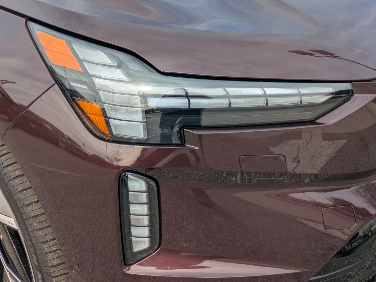 2025 Volvo EX90 Ultra - Photo 10