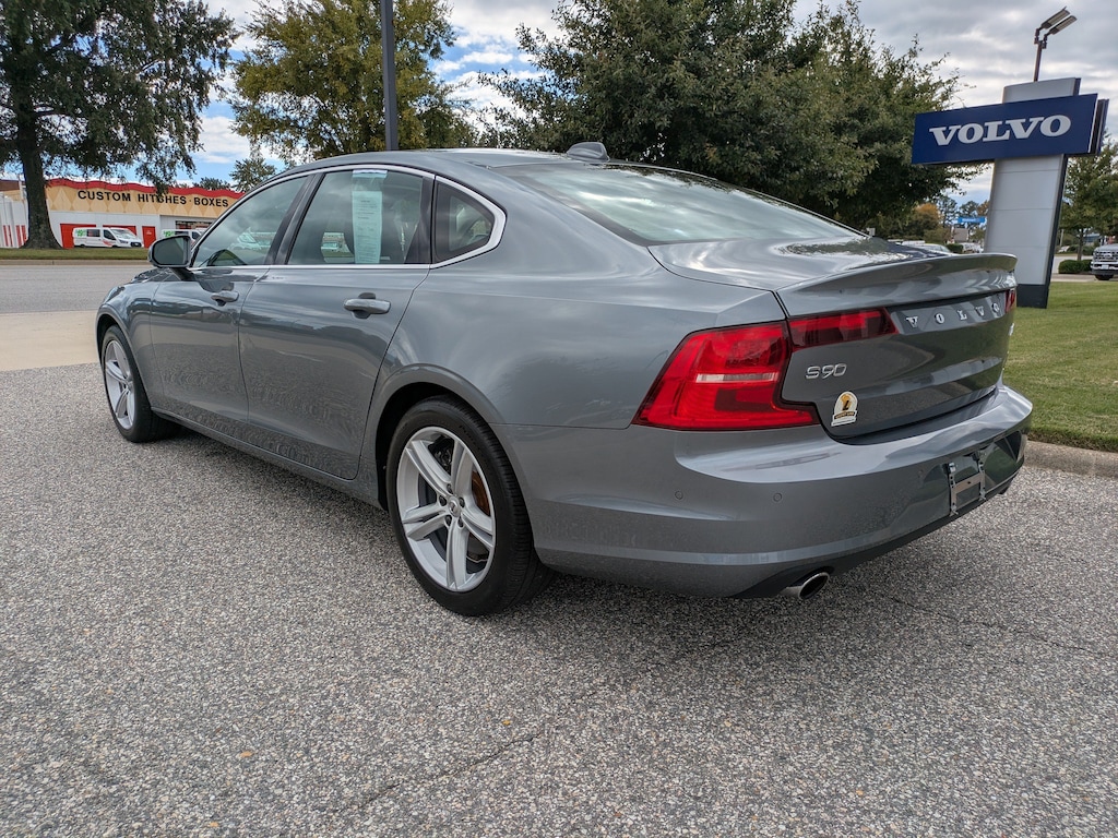 Used 2018 Volvo S90 Momentum T5 AWD Momentum