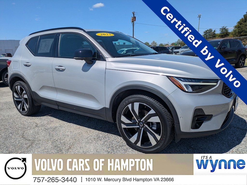 Certified 2023 Volvo XC40 Plus Dark Theme B5 AWD Plus Dark Theme