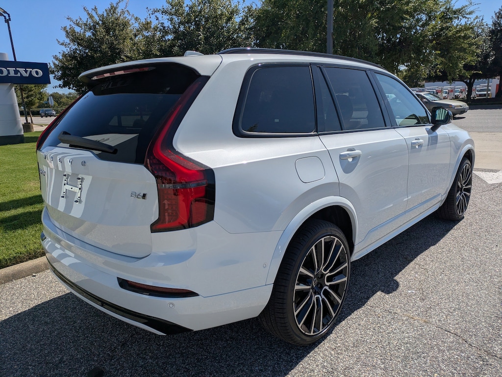 New 2026 Volvo XC90 B6 Ultra Dark Theme 7-Seater SUV