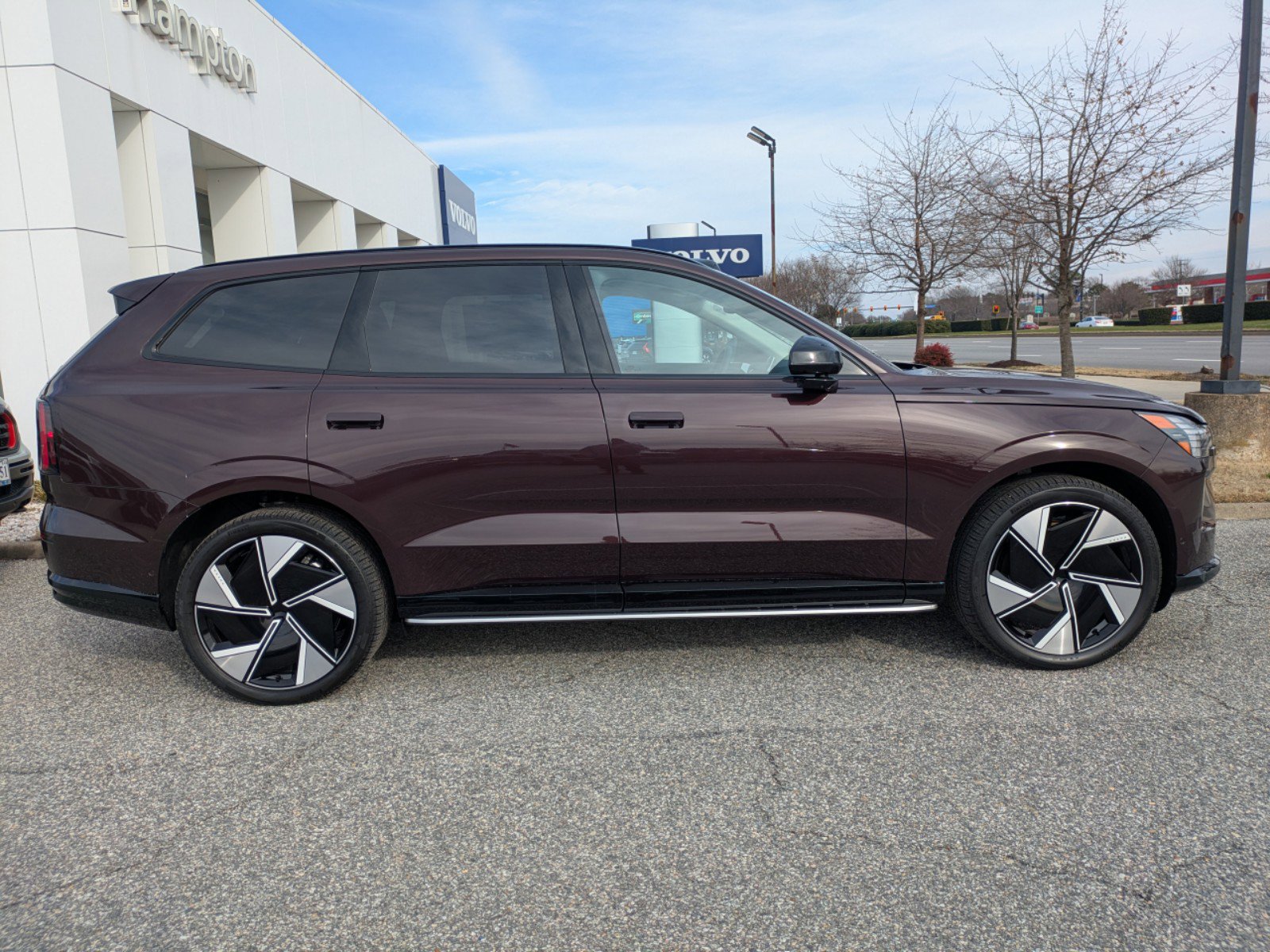 2025 Volvo EX90 Twin Motor Performance Ultra photo 3