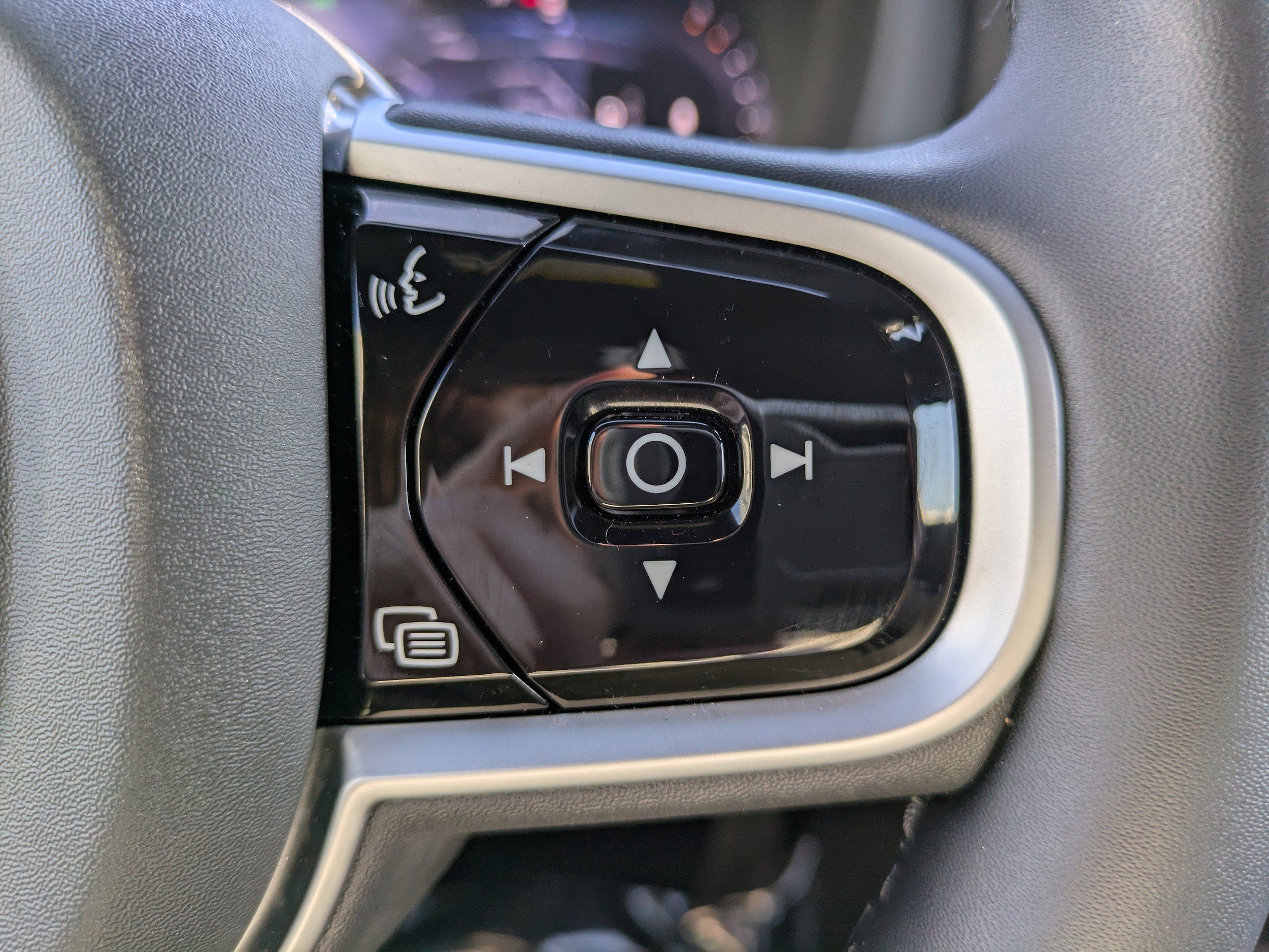 2026 Volvo XC60 Plus - Photo 27