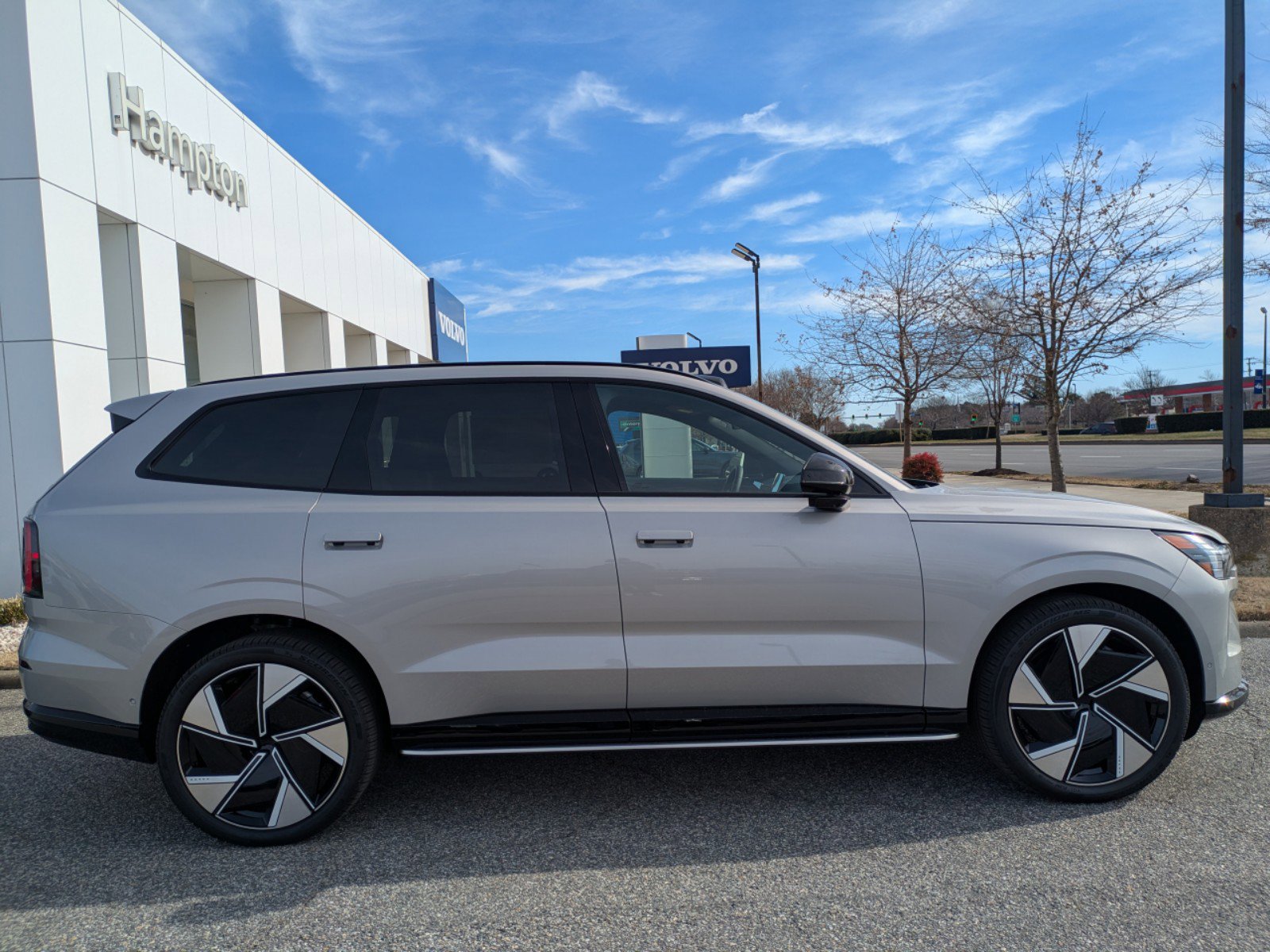 2025 Volvo EX90 Twin Motor Ultra photo 3