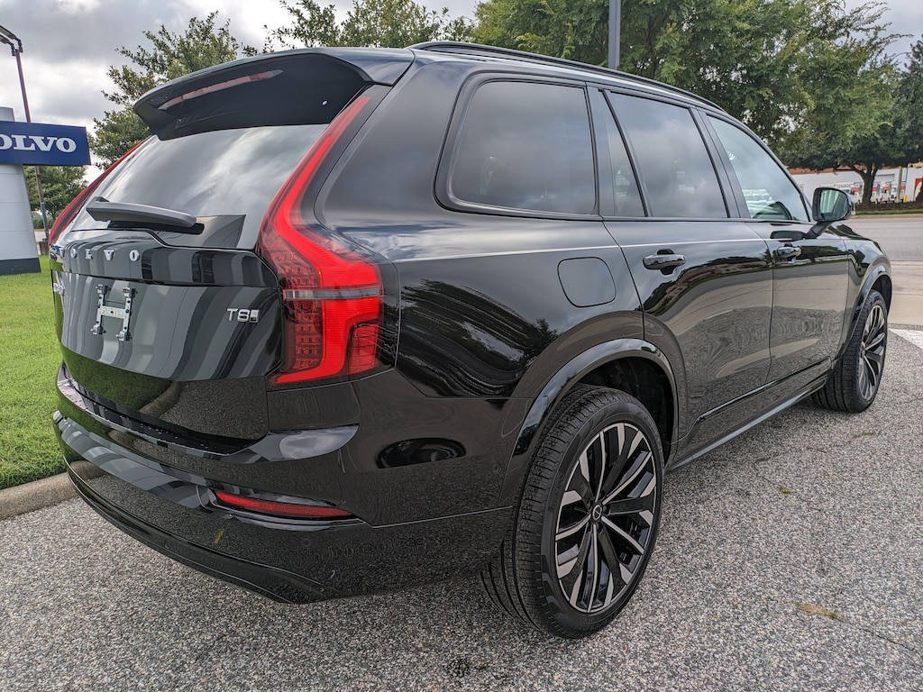 New 2026 Volvo XC90 plug-in hybrid T8 Ultra Dark Theme 7-Seater SUV