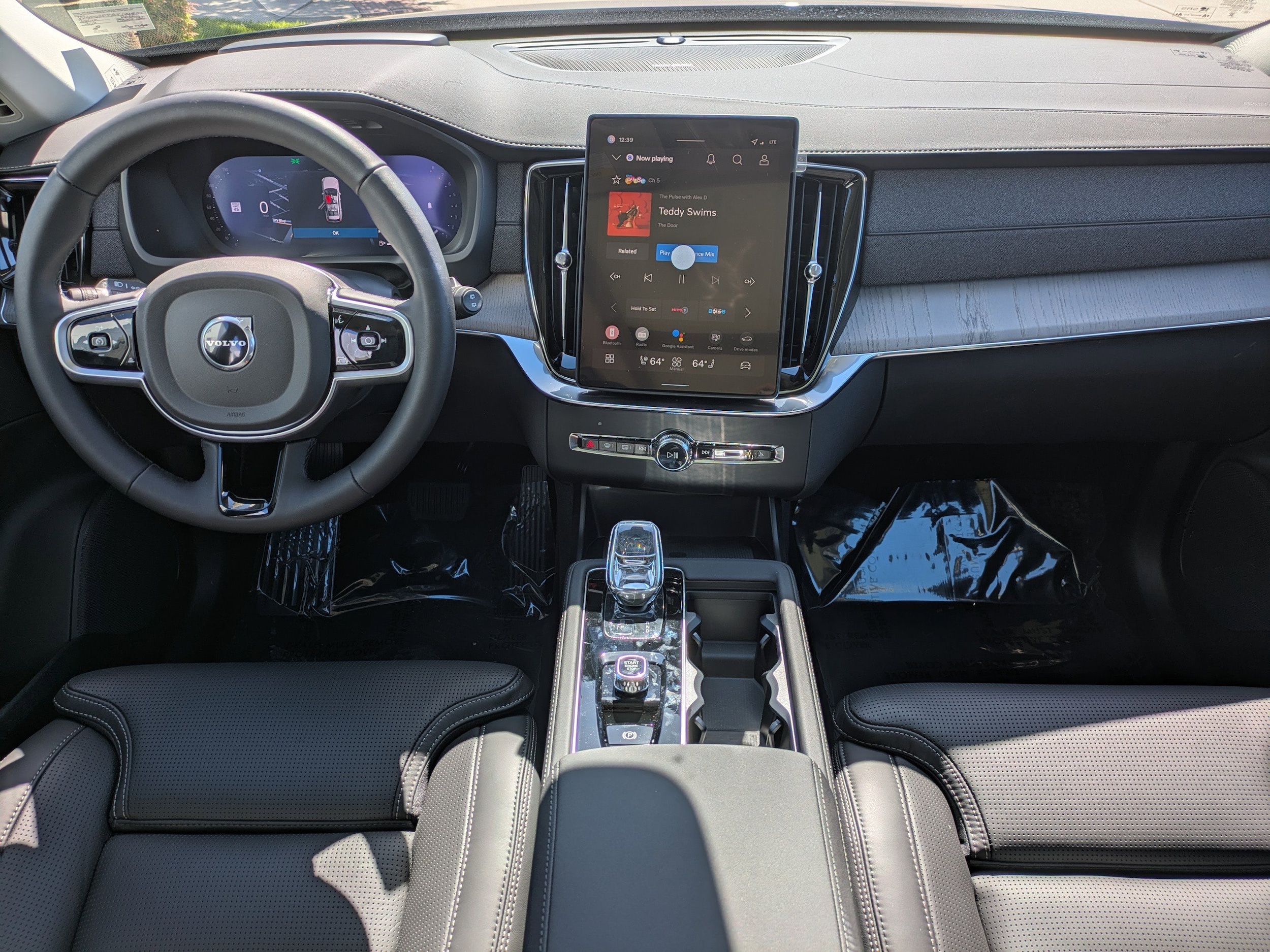 2026 Volvo XC90 Ultra - Photo 14