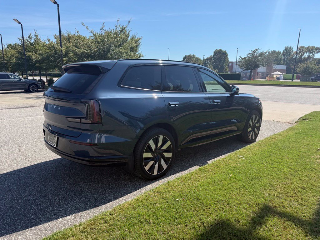 Used 2025 Volvo EX90 Ultra with VIN 7JDE23VL7SG007808 for sale in Hampton, VA