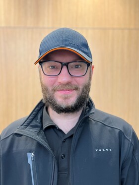 Staff member David Osborne from 010a762373a3