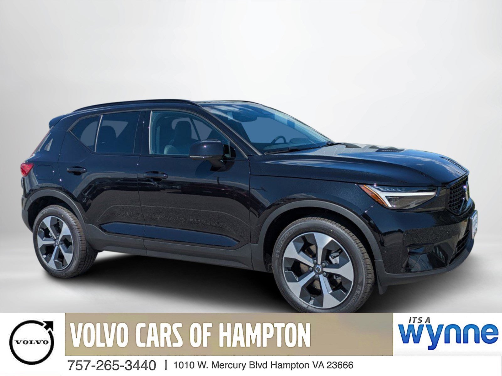 2025 Volvo XC40
