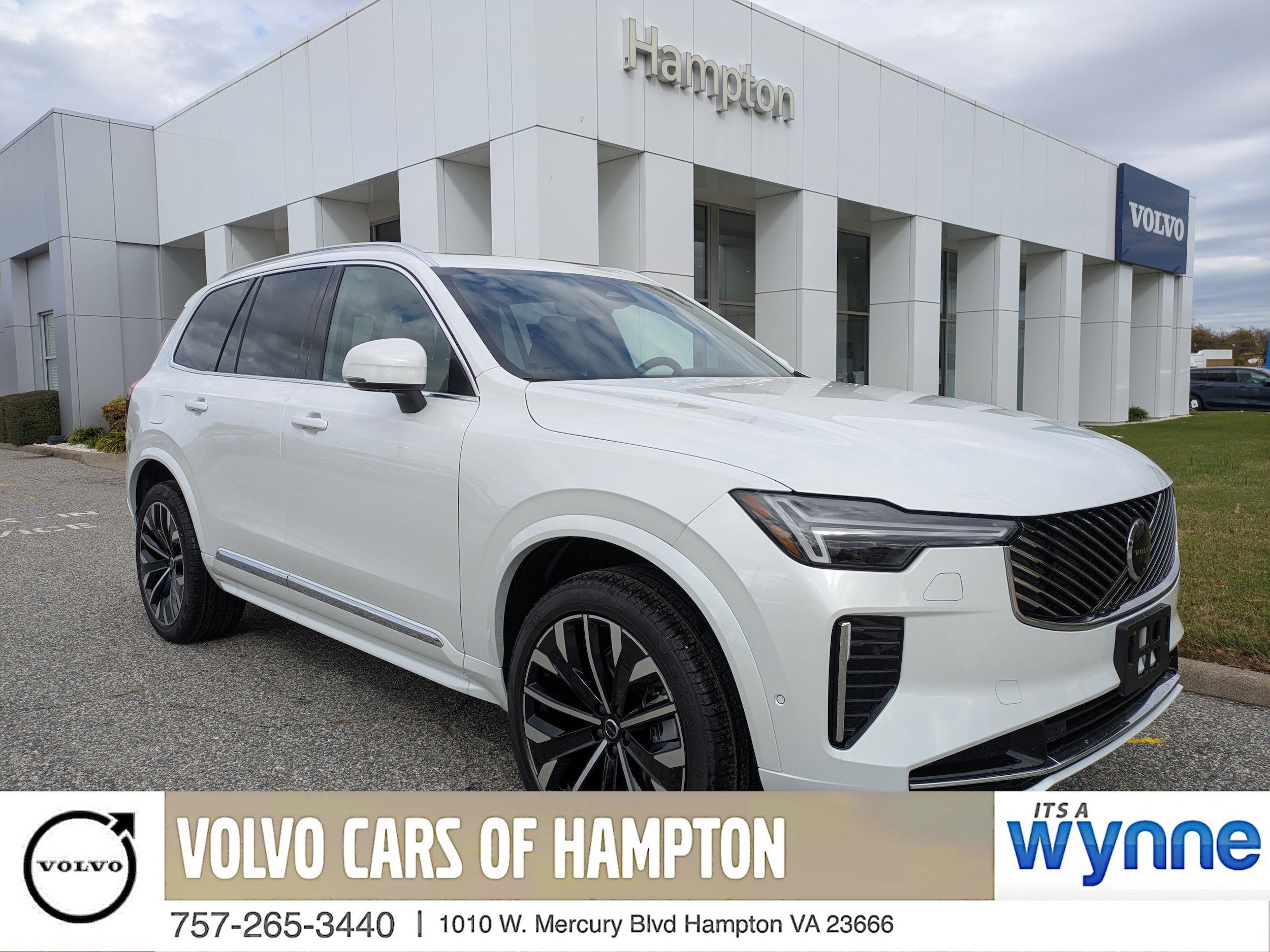 2026 Volvo XC90 Plus's photo